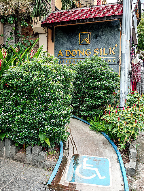 A Dong Silk, Tailors, Luxury Garments, Alterations, Tailoring, Bespoke, Made-to-Measure, Hoi An, Dresses, Suits, Shirts, Clothes, Fabric