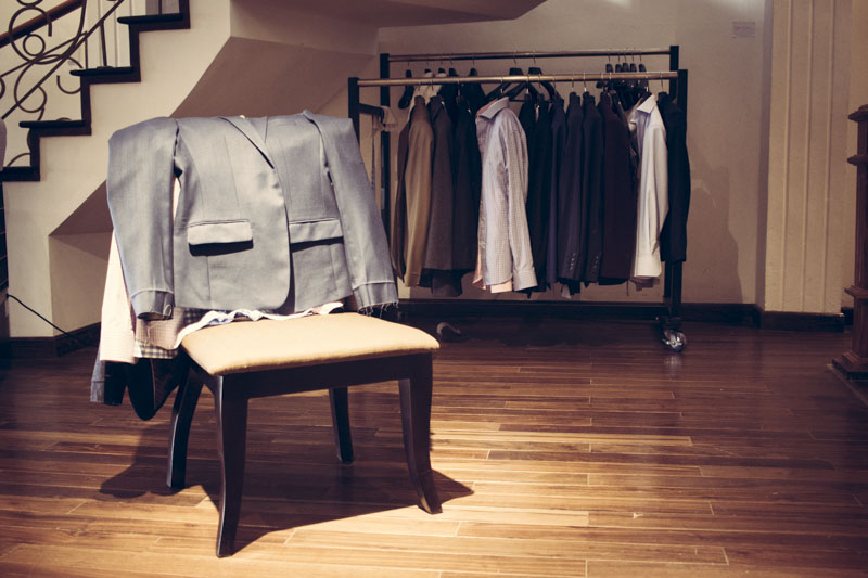 Kimmy Tailor Hoi An Suit Shopping Bar