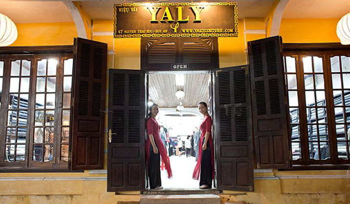 Yaly Couture, Tailors, Luxury Garments, Tailoring, Bespoke, Made-to-Measure, Hoi An, Dresses, Suits, Shirts, Clothes, Fabric, Shoes, Handmade