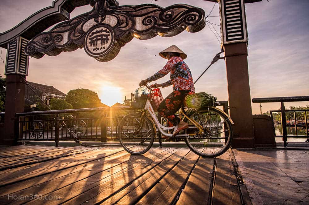 Hoi An 360 Sunrise Photo Tour in Hoi An Old Town_Hoi An Vietnam bicycle sunrise